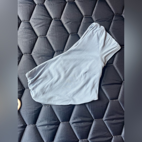 COPY - Blue one shoulder crop top - Picture 4 of 4